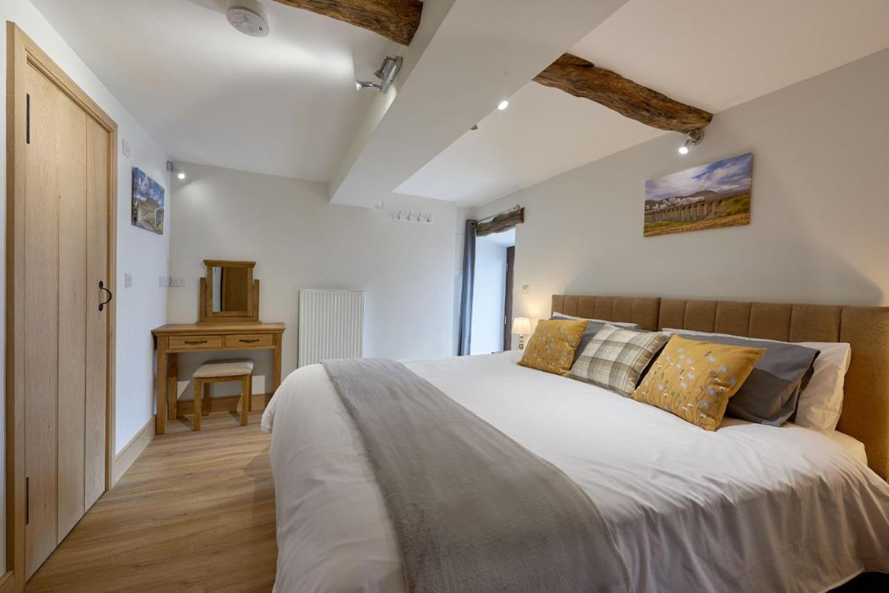 Dalecote Barn Bed & Breakfast Инглтон Экстерьер фото